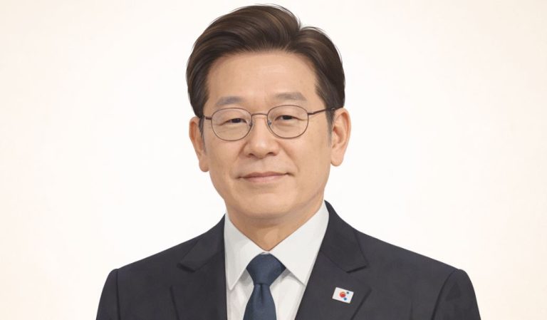 韓国W杯敗退を李大統領が批判「無能な指揮官」