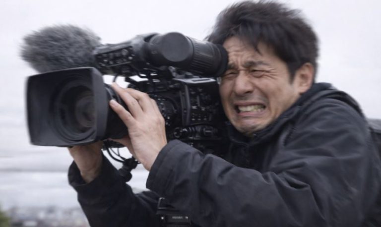 大手テレビ局、高い機材を持っているのに高市総理の映像だけ“ブレッブレ”